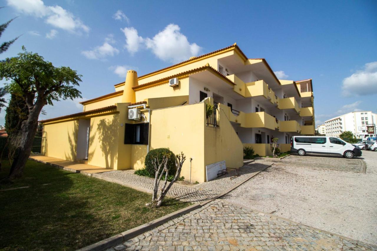 Apartment Oura 7