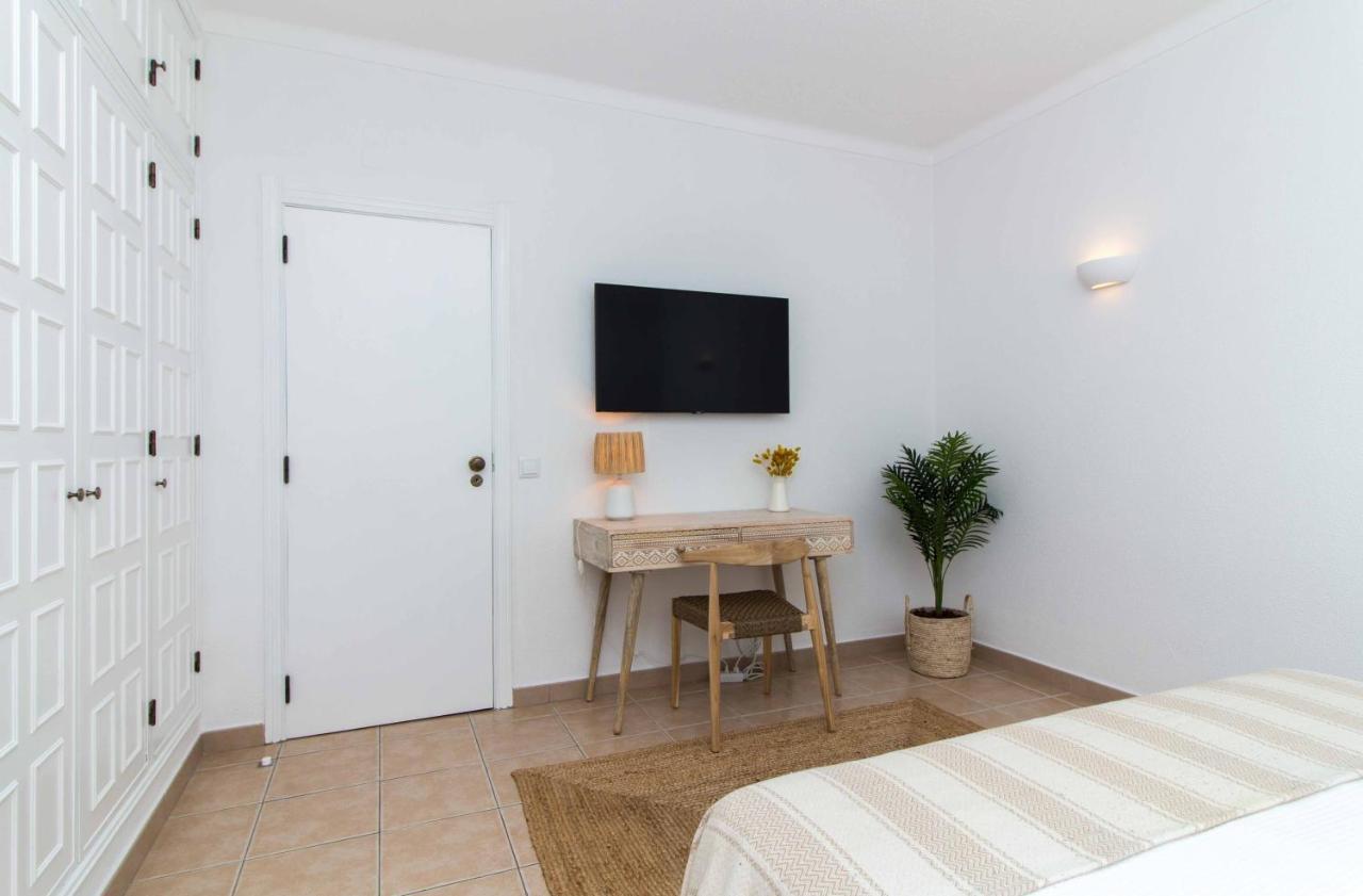 Apartment Oura 7